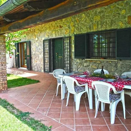 빌라 Il Casolare Country House Con Piscina 이트리