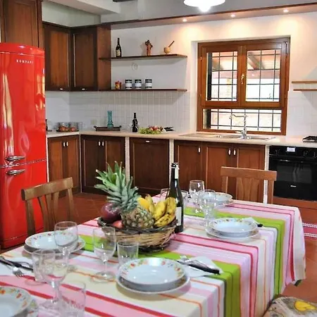 Il Casolare Country House Con Piscina *